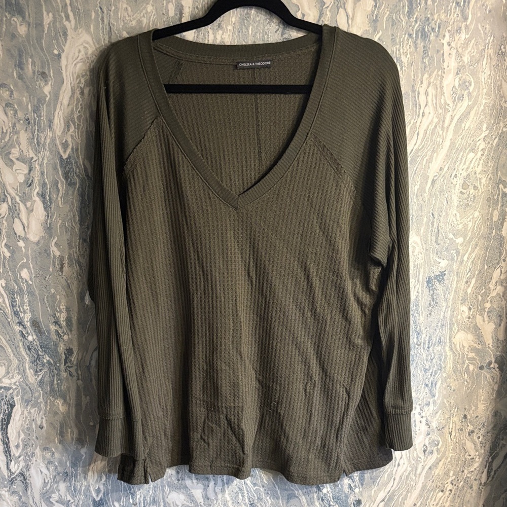 Chelsea & Theodore Olive and mauve Long Sleeve V-Neck Top. Bundle of two.